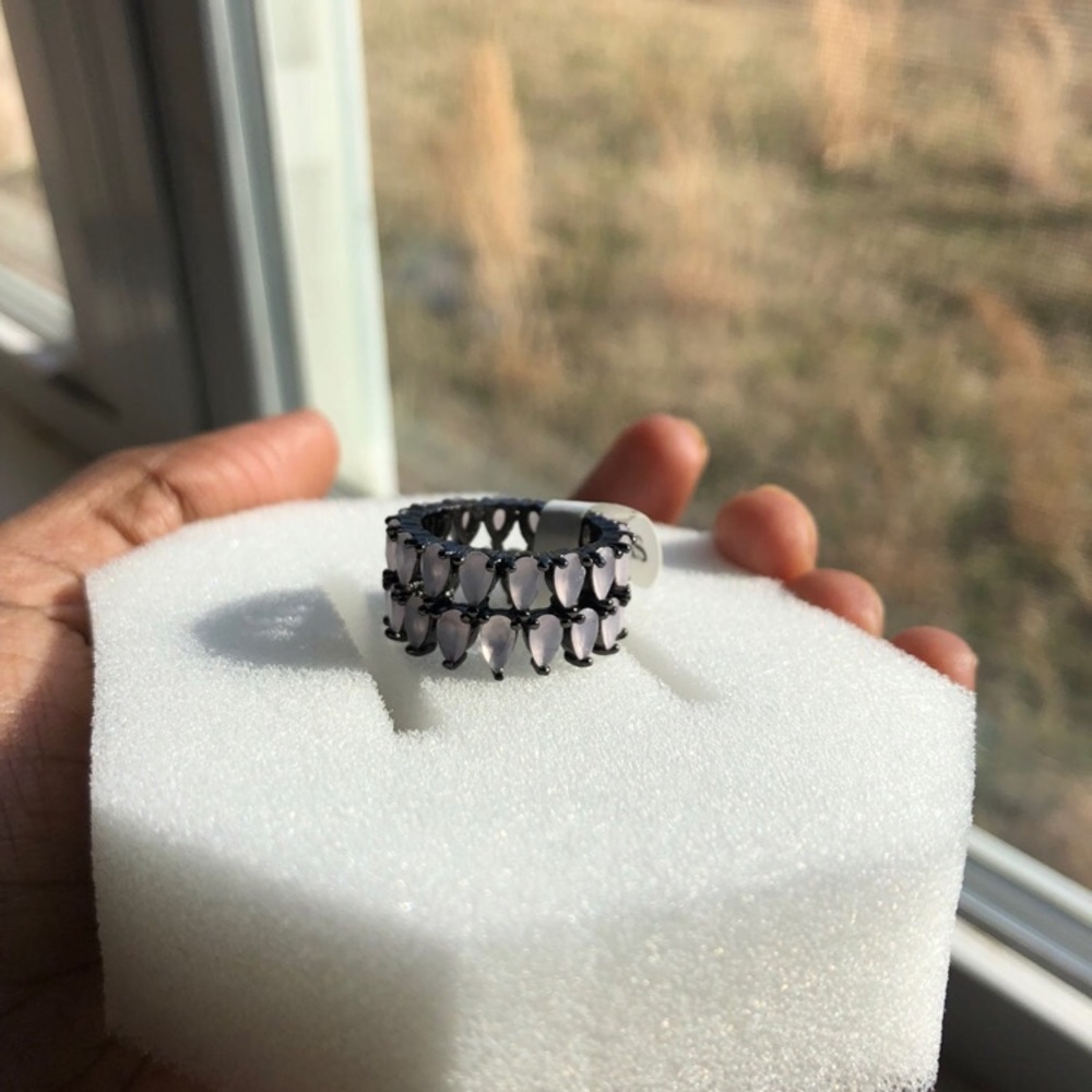 Gorgeous Ring With Swarovski Elements Hematite Fi… - image 3